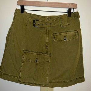 Olive Cargo skirt - fits like a Medium